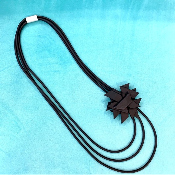 Jewelry - Wearable art! Necklace from PS Art Museum